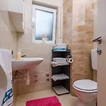 Apartment Mm