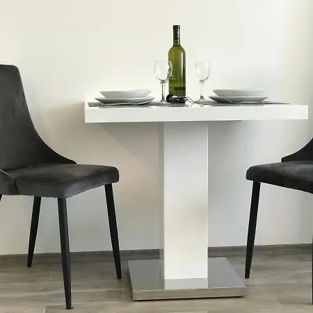 Apartment Mm