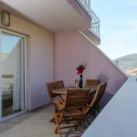 Mm Apartment